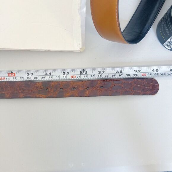 Vintage Mullin's Men's Brown Crocodile Leather Belt Brass Buckle Size 36 - Picture 4 of 7